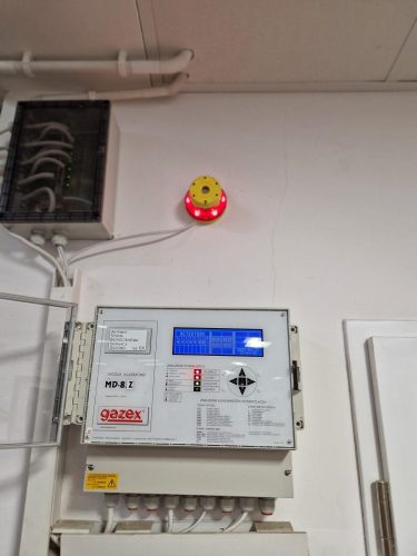 Moduł alarmowy GAZEX sygnalizuję prawidłowo dwuprogowy system zabezpieczenia obiektu przed skutkami wycieku gazu